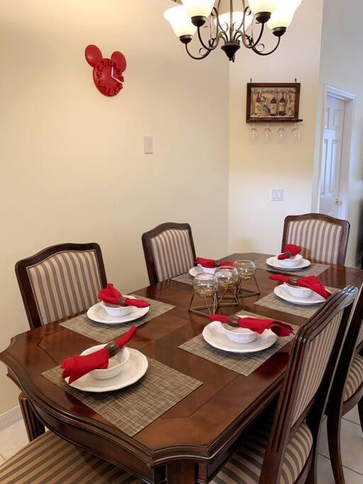 Minutes To Disney! Spacious Home W/ Private Pool, Themed Rooms! Orlando Exterior photo